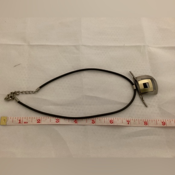 Christophe Poly gold tone and silver tone necklace - Picture 4 of 5